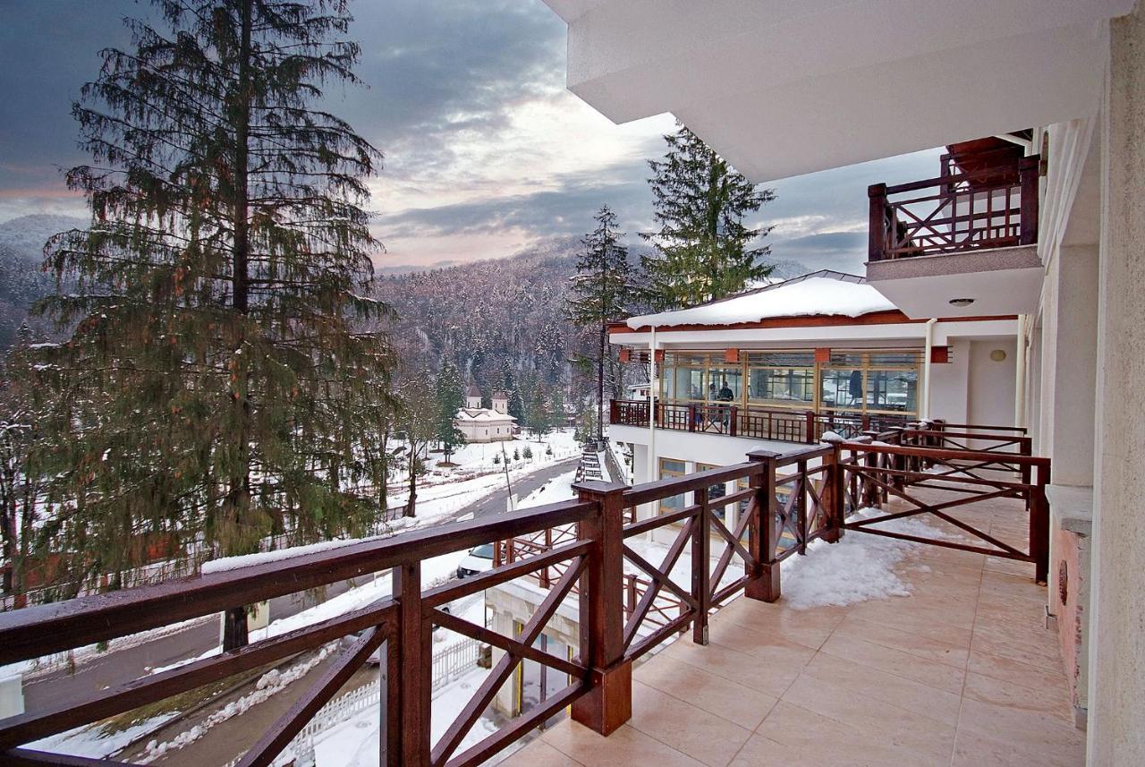 Hotel Complex Panoramic à Slănic-Moldova Extérieur photo